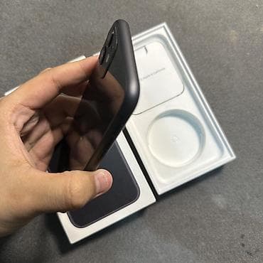 iphone 5: IPhone 11, 128 GB, Qara, Face ID — 4