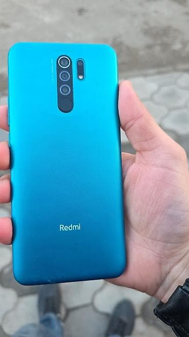 htc 10 dual sim: Samsung C225 — 1