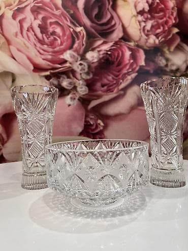 Sovet krustalları .Her bırı yenıdır.Guldan hundurluk 22 sm kanfet