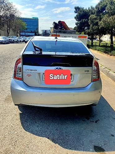 ford satış: Toyota Prius: 1.8 l | 2014 il Sedan — 4