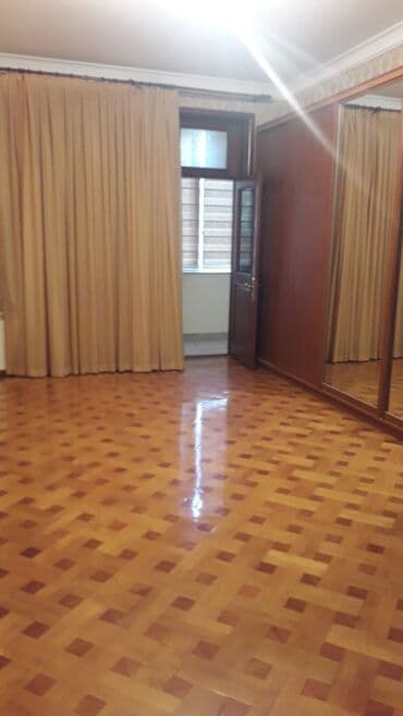 Kirayə mənzillər: Next to the winter Park, near the German pharmacy, in the new building — 2