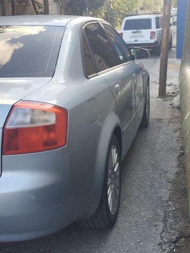 lokbatanda heyet evleri 2025: Audi A4: 2 l | 2002 il Sedan — 4