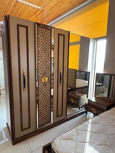 balaca dolab: *950₼ Yataq desti satılır* Dolab ölçüleri Eni 240sm Hund 220sm — 3