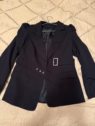 kisi pencekleri: Qadın üçün qara blazer - Klassik dizaynlı, dizayn detalı olaraq beldə — 1