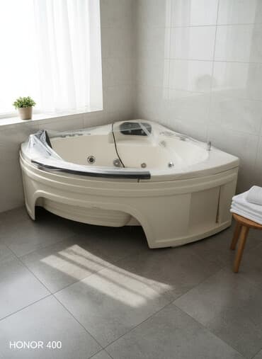 Qapılar və aksessuarlar: Künc tipli hidromassajlı vanna/jakuzi - Forma: üçbucaq/künc — 1