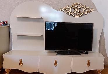 Klassik üslubda TV stendi və dekorativ panel - Rəng: krem (qızılı — 1