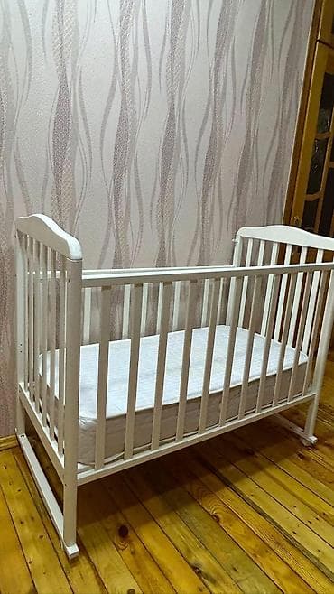Beshik satilir Qiymet 100 man Çox səliqəli istifadə olunub, vəziyyəti