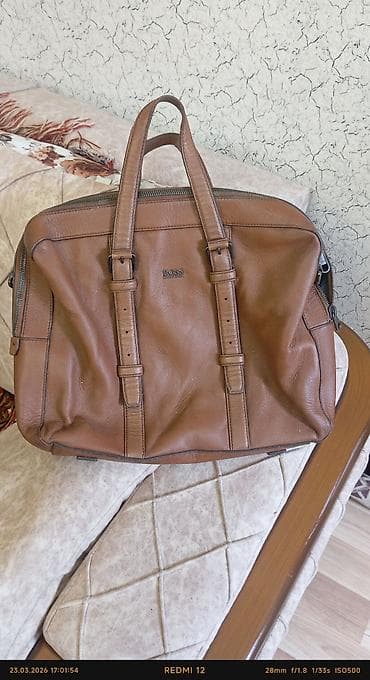 Audio: Kişi iş çantası – BOSS brendi, qəhvəyi rəng - Material: təbii dəri — 1