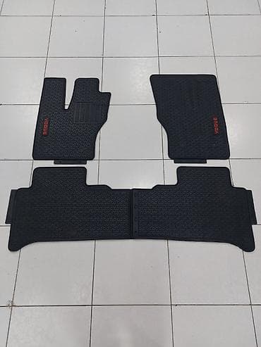 Aksesuarlar və tüninq: Avtomobil üçün ayaqaltı, Yeni, Rezin, Rayonlara çatdırılma — 1