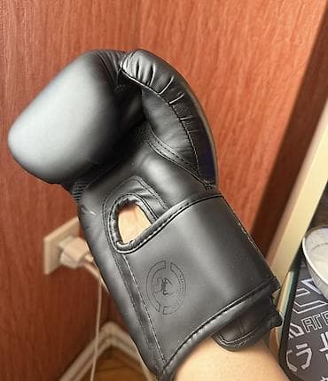 Боксерские груши: Boks elcekleri Venum boks əlcəkləri – qara, mat dizayn 1-defe islenib — 2