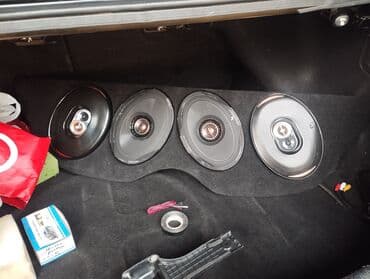 задние колонки в машину: Avtomobilin baqajında quraşdırılmış dörd oval formalı dinamik dəsti — 1