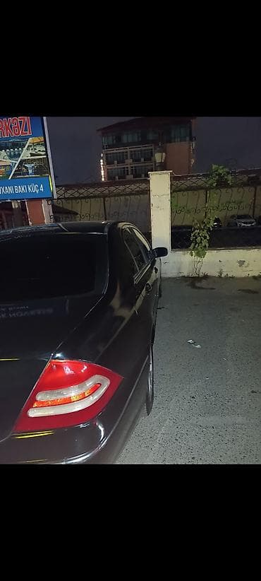 mersedes qapi: Mercedes-Benz C 240: 2.6 l | 2001 il Sedan — 3