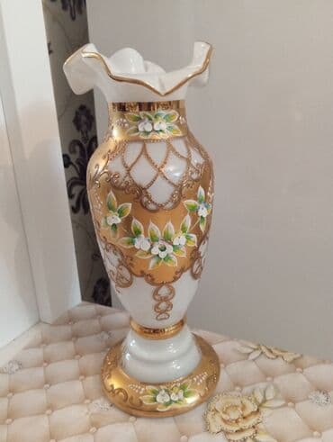 sardunya gülü: Bir vaza, Keramika — 1