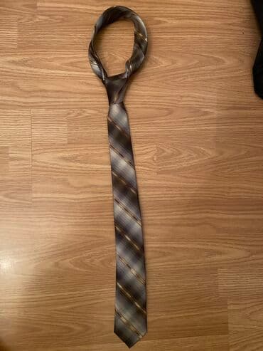 Boşqablar: Qalstuk — 1