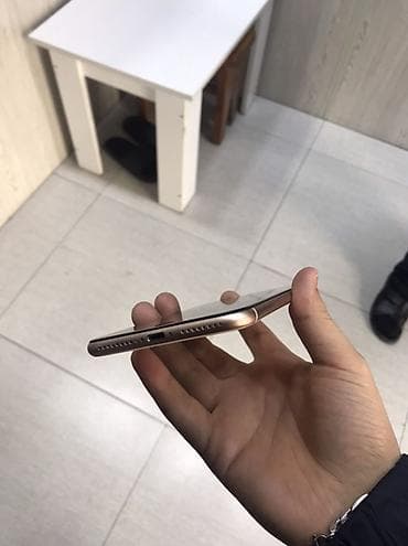 iphon 13 mini: IPhone 8 Plus, Qızılı, Simsiz şarj — 4