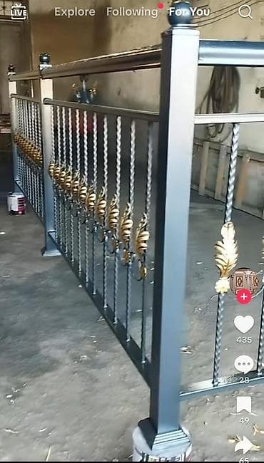 işlənmiş ev qapılar: Her nov meheccerlerin yigilmasi — 2