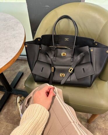 şexsi eşyalar: Əl çantası, Balenciaga — 1