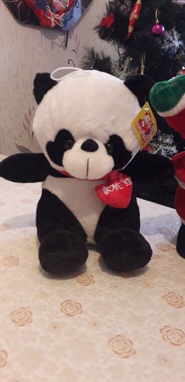 Süni güllər: Waxta baba seslidir,boyu 41smdir,tezedir hediyye alinib,panda da — 2
