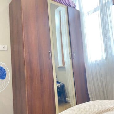 işlənmiş əşyalar: Təknəfərlik çarpayı, Dolab, İşlənmiş — 1