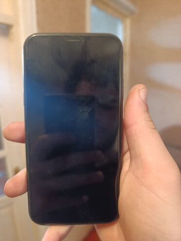 apple 11: IPhone 11, Qara, Face ID — 1