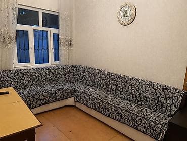 1 otaql: 1 otaqlı mənzil – mətbəx-studiya, sanitar qovşaq və qonaq otağı — 3