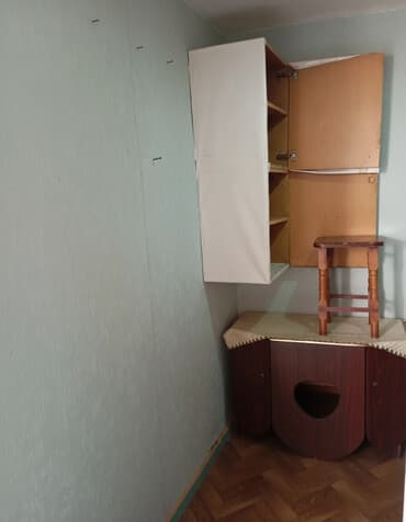 20 ci sahede kiraye ev: 6 kv. m, 1 otaqlı — 2