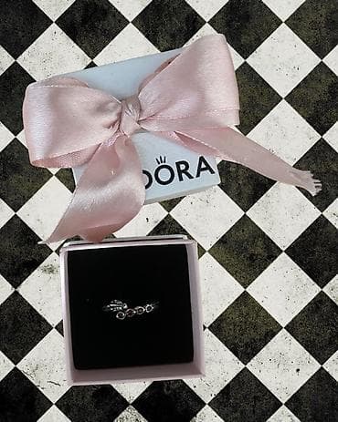 Üzük, Pandora, Gümüş, Yaqut