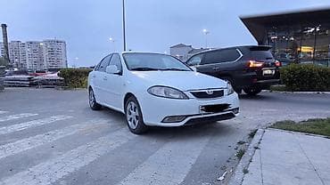 changan uni t: Daewoo Gentra: 1.5 l | 2014 il Sedan — 3