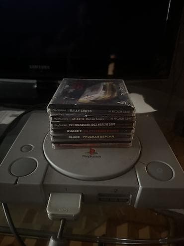 hard disk: Sony PlayStation (PS1) konsolu – model SCPH-5502 (PAL) Yapon Versiya — 3