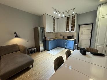 ev kirayesi: İcarəyə verilir 2 otaqlı yeni tikili 68 m², 8 Noyabr m. Kateqoriya — 4