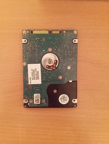 intel i5 notebook: HGST 2.5" HDD – 500 GB. Real — 2