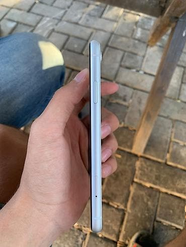 irshad telecom iphone 7: IPhone Xr, Ağ — 7