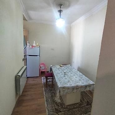 Binəqədi qəs. 3 otaqlı, 100 kv. m, Orta təmir — 8