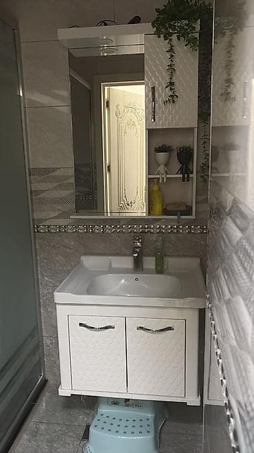 hamam şkafi: Yeni kimidir. dəyərindən çox aşağı satılır. ev təmiri ilə əlaqədər — 1