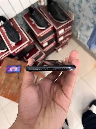 honor pad 10: IPhone SE 2020, 128 GB, Qara, Barmaq izi — 3