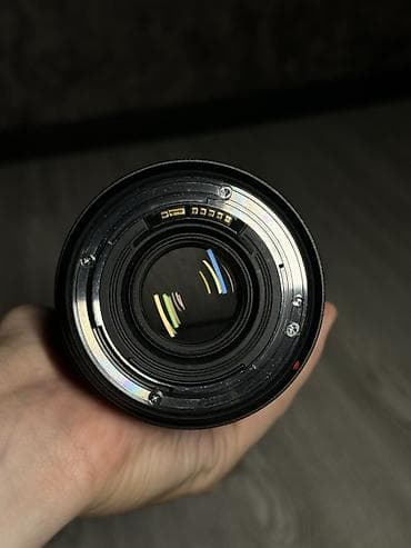 el blender: Canon EF 24-70mm f/2.8L II USM obyektiv - Fokus məsafəsi: 24–70 mm — 2