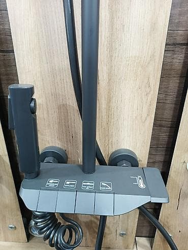 cenler: Bu Piano duş sistemi müasir hamamlar üçün nəzərdə tutulmuşdur. Tünd — 1