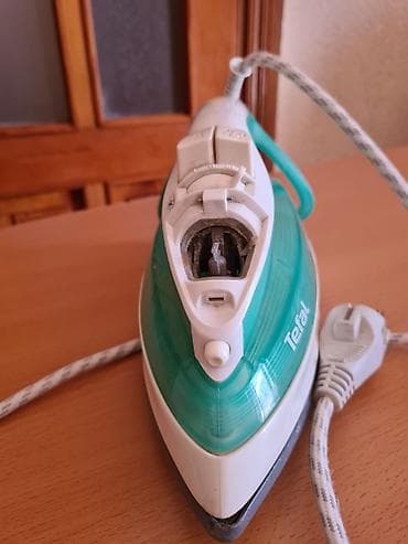 buxarli ventilyator: İşlənmiş Tefal və Nikai Buxar ütüləri satılır 2 ədəddir İşlək — 3