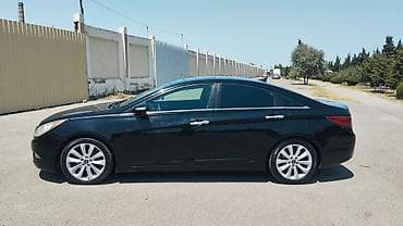 sonata yan guzgu: Hyundai Sonata sedan - Kuzov: qara rəng, 4 qapı, aerodinamik xətlər — 7