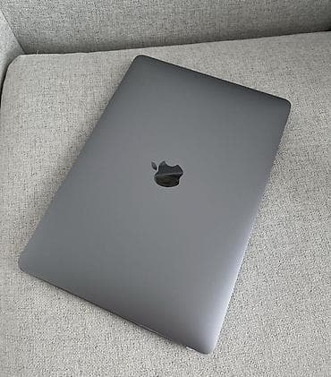 Apple M1 çipli MacBook Air satılır. Kompüter işlək və yaxşı