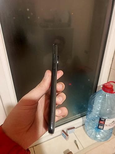 honor 9 lite ekran: Poco X3 NFC, 128 GB, rəng - Qara, Face ID — 4