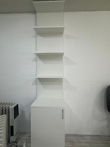 Gözəllik salonu üçün mebel dəsti Tərkib: - Resepsiyon masası: ön — 4