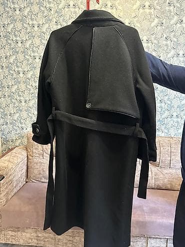 palto qara: 85 manata alınıb, 40 manata satılır. Geyinilməyib dərəcəsində yenidir — 2
