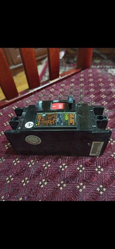 Генераторы: Avtomat,10amper,2çıxışlı, Yaponiya malı, Fuji istehsalı zavod plombu — 3