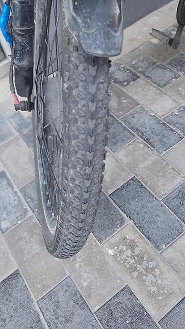 Elektrik velosipedlər: İşlənmiş Elektrik velosipedi 28", sürətlərin sayı: 9, 500-750 Vt — 2