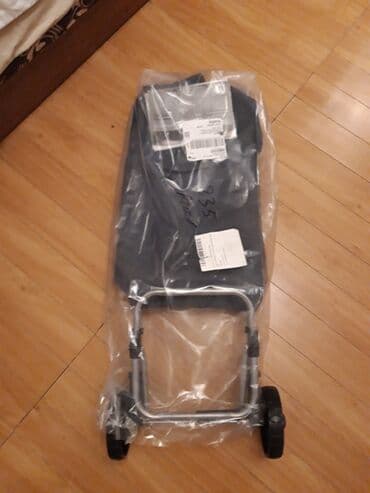 купить бу чемодан: Bazarliq cantasi satilir. Yenidi. Goy rengdi eldedi. Etiketi — 2