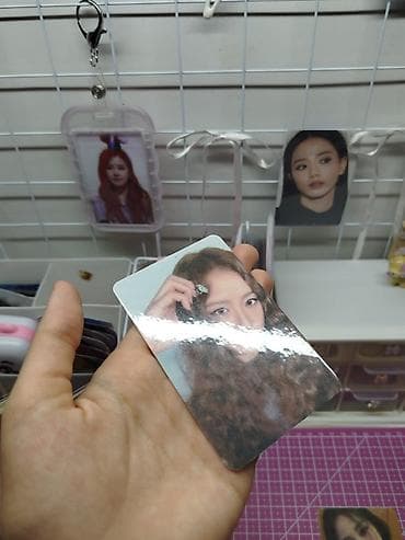 səs kartı: Jisoo K-pop photocardları – 4 ədəd set - Mövzu: qız qrupu fan foto — 3