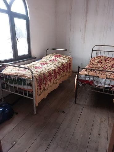 əmircanda ev: Satılır: həyətyanı sahəsi olan fərdi yaşayış evi - Tikili: 2 — 5