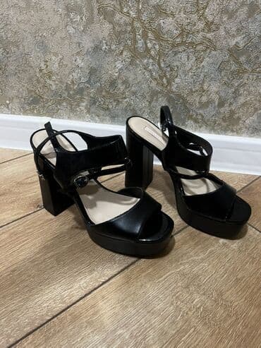 Ölçü: 36.5, rəng - Qara, İşlənmiş lalafo.az -da Ölçü: 36.5, rəng - Qara, İşlənmiş