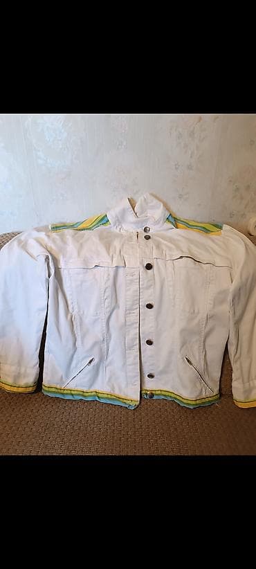 Ağ rəngli qadın/kişi gödəkcəsi - Material: qalın pambıq/qarışıq